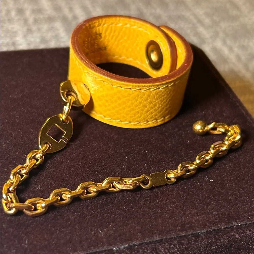145. Hermes Yellow Leather Glove Holder w/coa